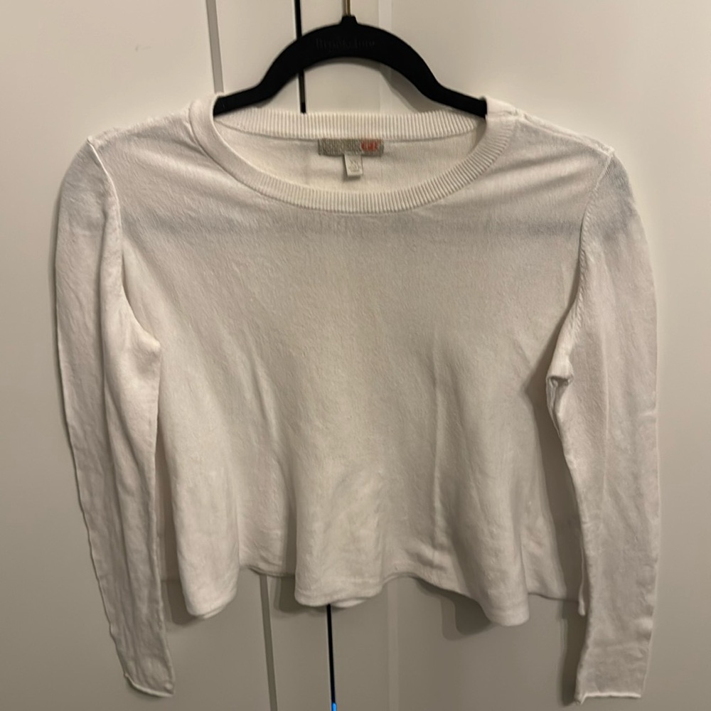 White long sleeve sweater